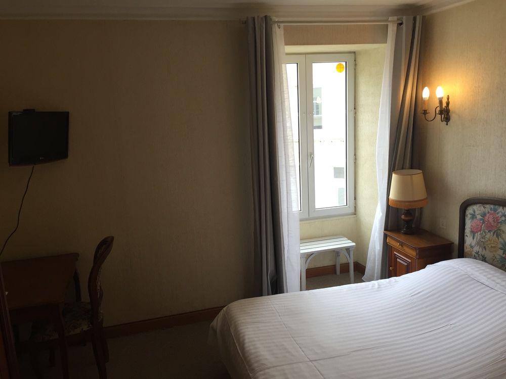 Hotel Central Chaunay المظهر الخارجي الصورة